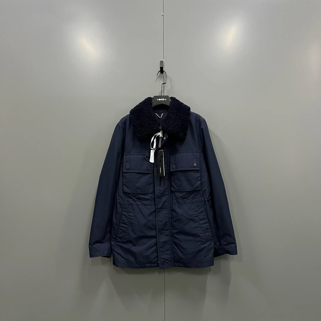 未使用 LouisVuitton/路易威登 (ll) 毛领口袋夹克 50码015738