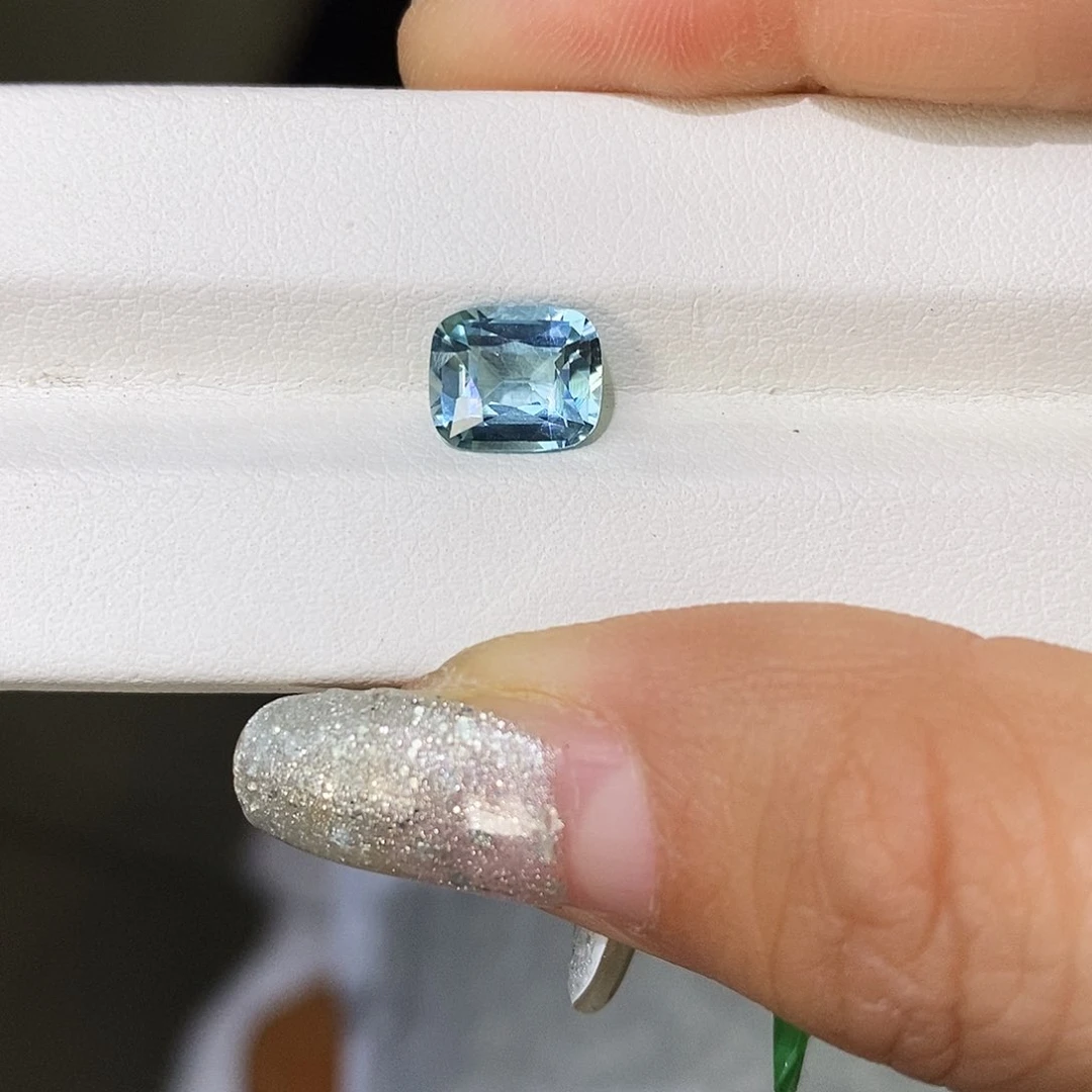 海蓝宝石裸石未镶嵌天然海蓝宝1.78克拉