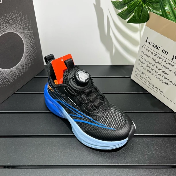 永高人碳板跑鞋男孩运动鞋减震缓震网面透气