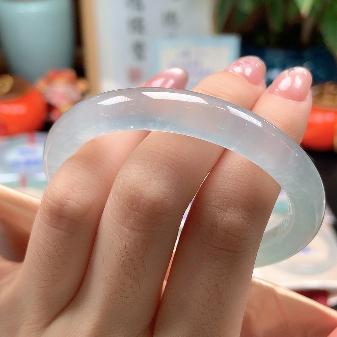 翡翠未镶嵌手镯高冰透手雪花棉76号