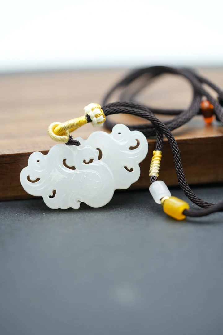 【星玥珠宝】高雅遇上轻奢 天然和田玉白玉 吊坠 CYG081807DZ-80