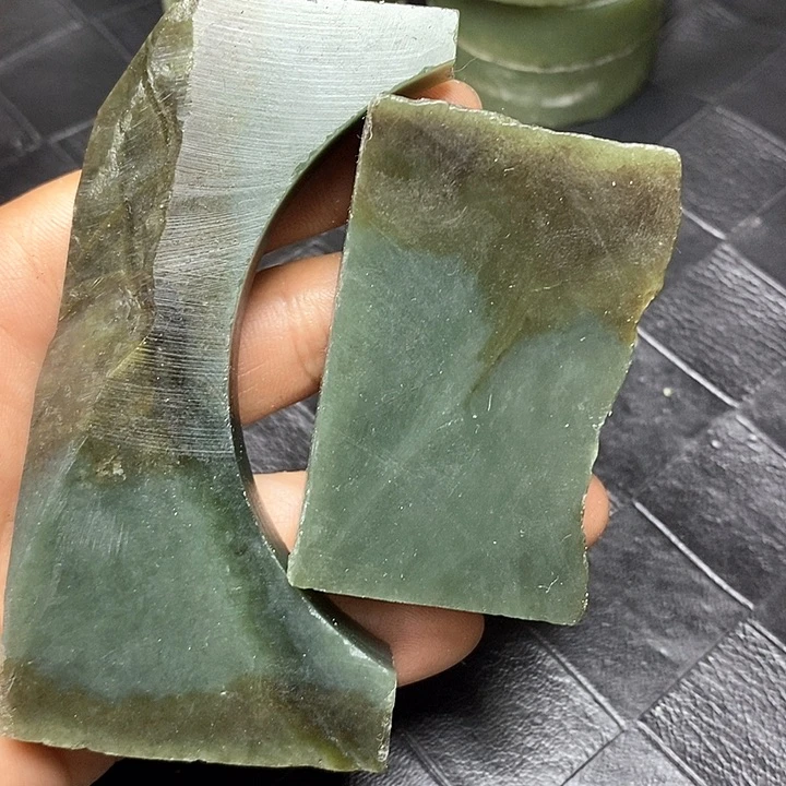 和田玉毛料未镶嵌