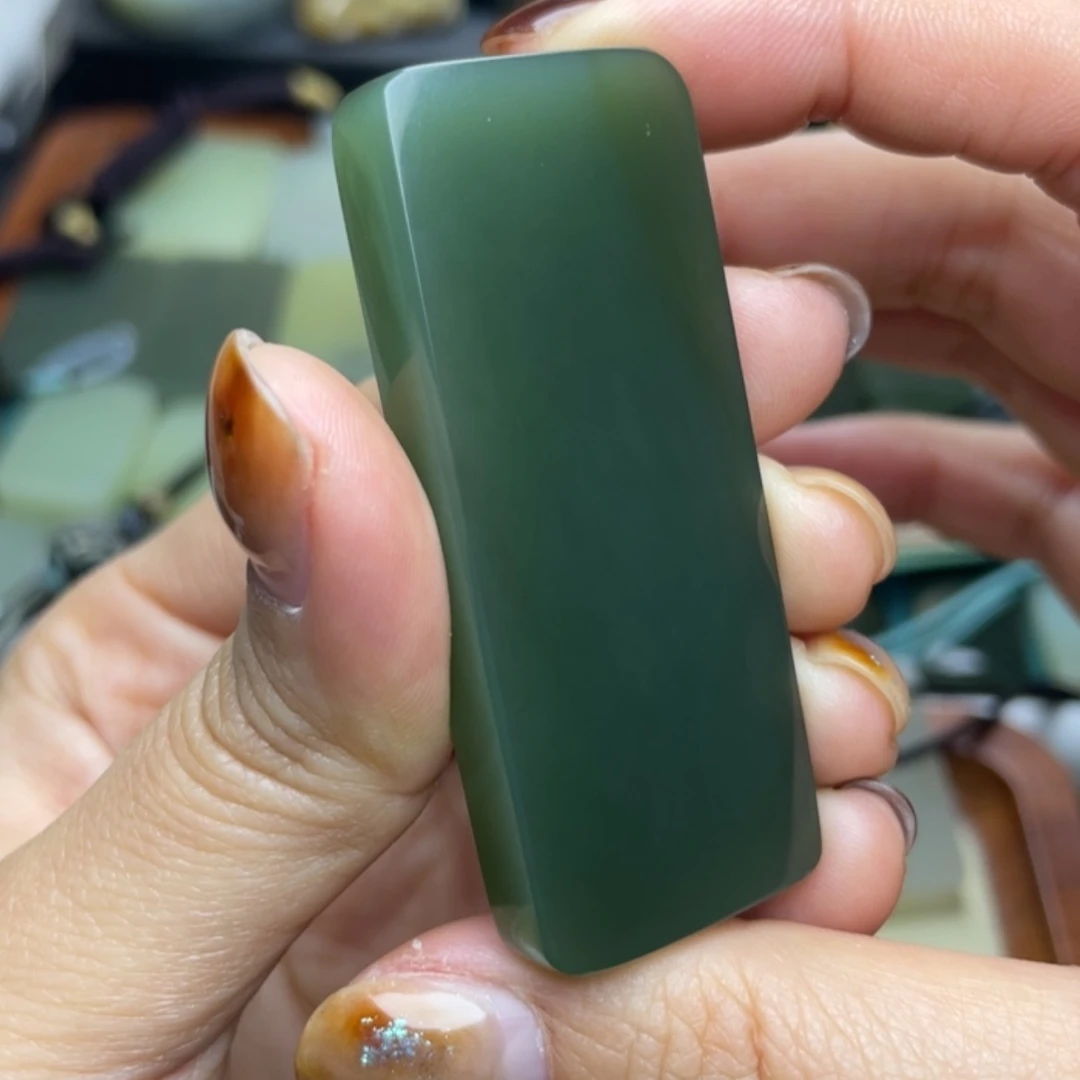 【闪购商品】颈饰未镶嵌和田玉L*W