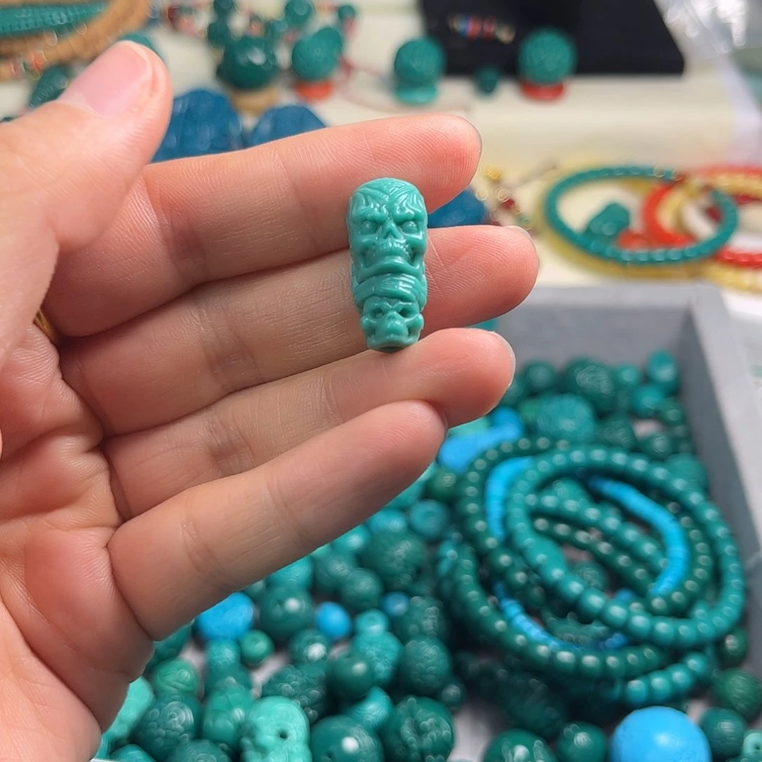 琉璃手工艺品瑕疵刺骨三通左右1.0，厚度13，高度23.3