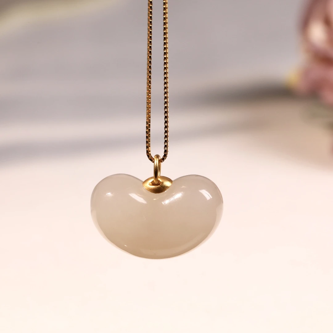 18K金镶玉天然正宗新疆和田玉上等玉吊坠项链藕粉相思腰豆挂坠