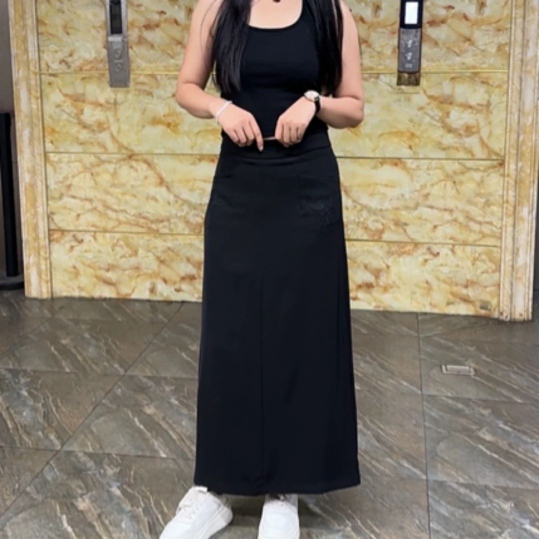 新款半身裙薄款百搭显瘦。款针织布。