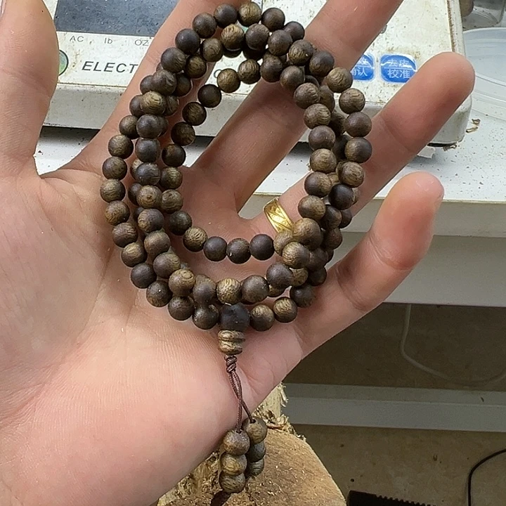沉香手串乌身0.6多圈11克+