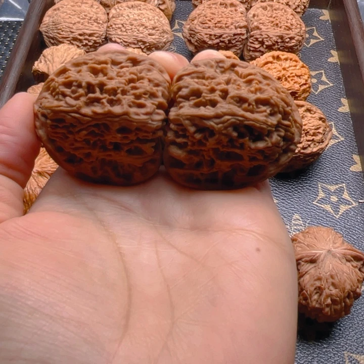 吊坠文玩核桃u****7南疆40