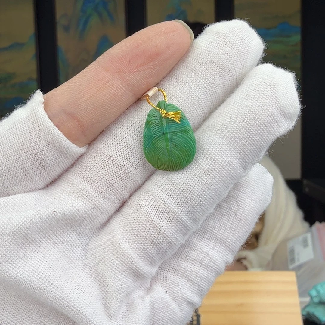 凭***风绿松石未镶嵌珠宝奇石