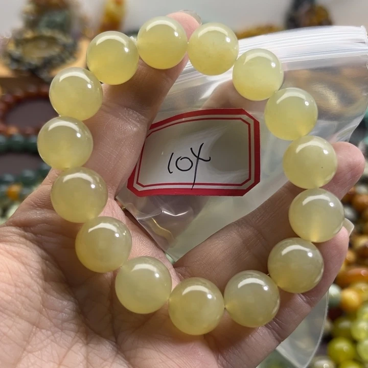 披***卡未镶嵌蛇纹石玉手链