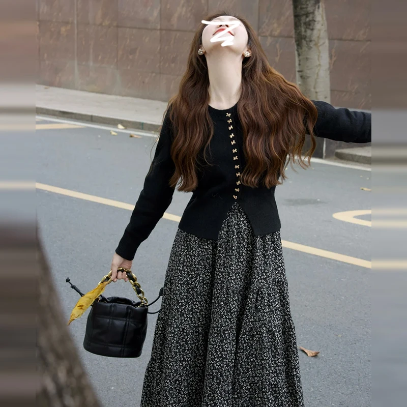 5363赫本风黑色长袖连衣裙子女新款早春夏小个子搭配一整套装长裙