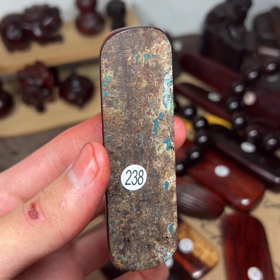 檀香紫檀（小叶紫檀）天*