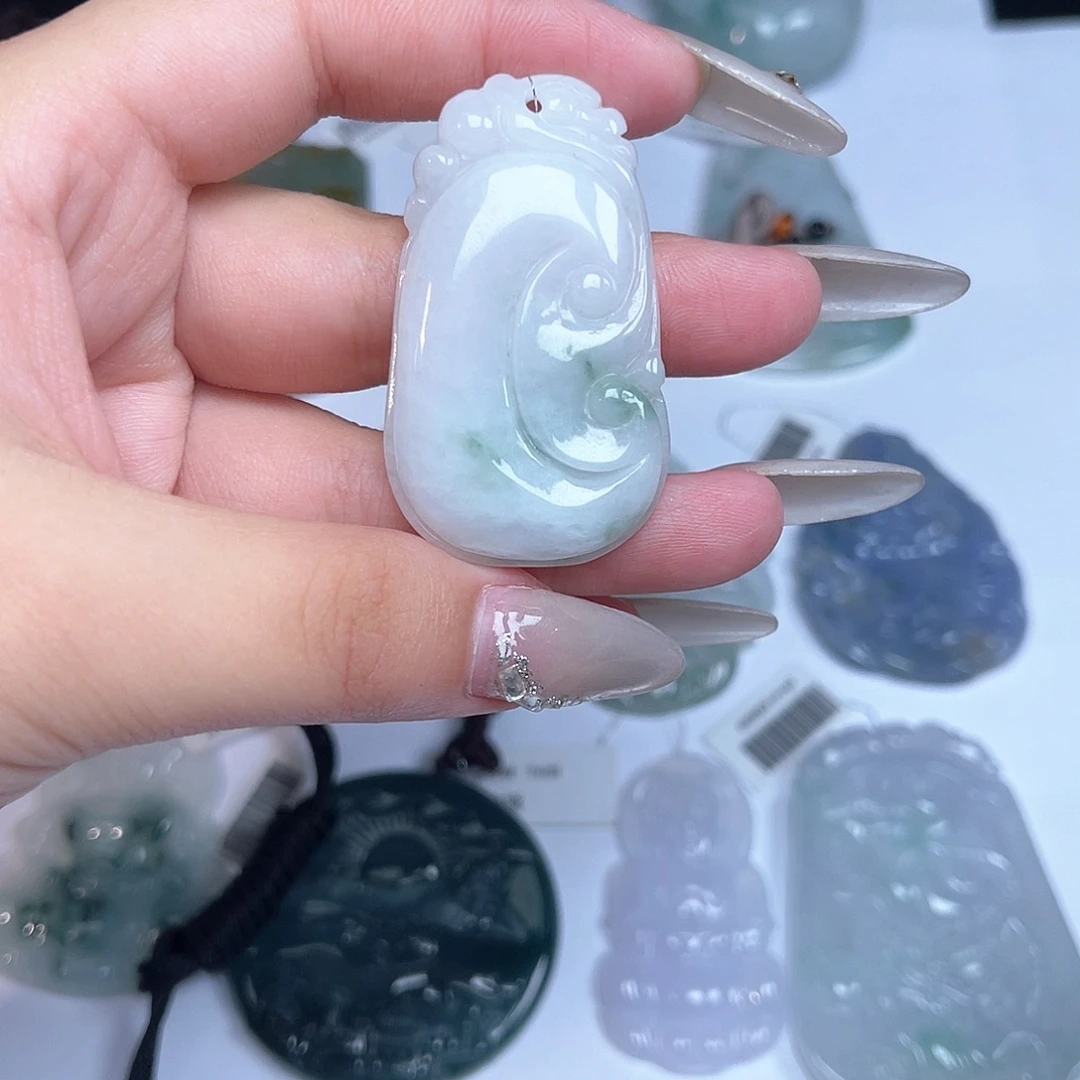 颈饰未镶嵌翡翠天然翡翠