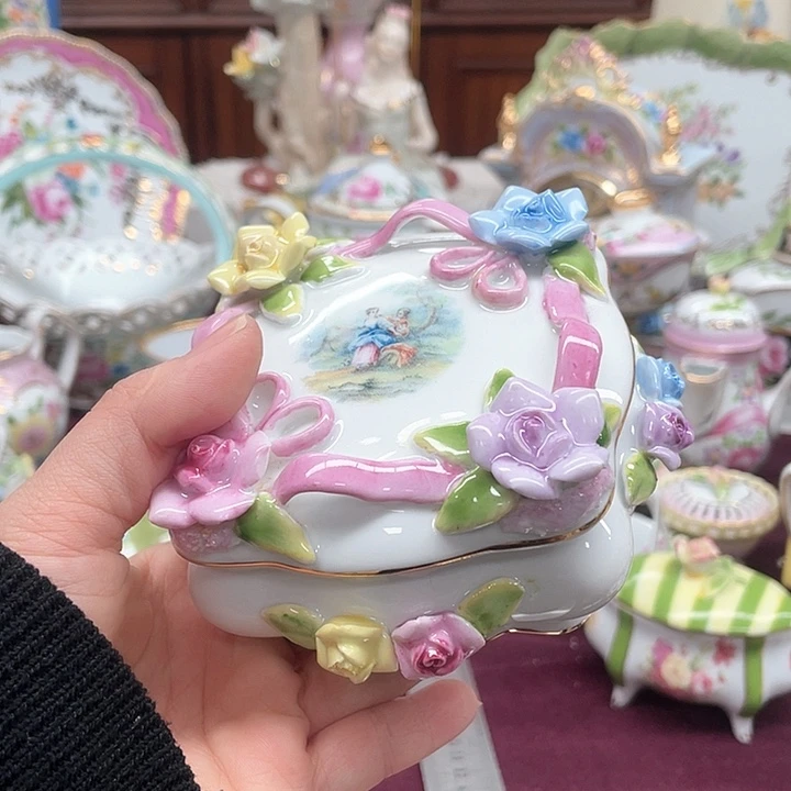 瓷片摆件家居设计风格