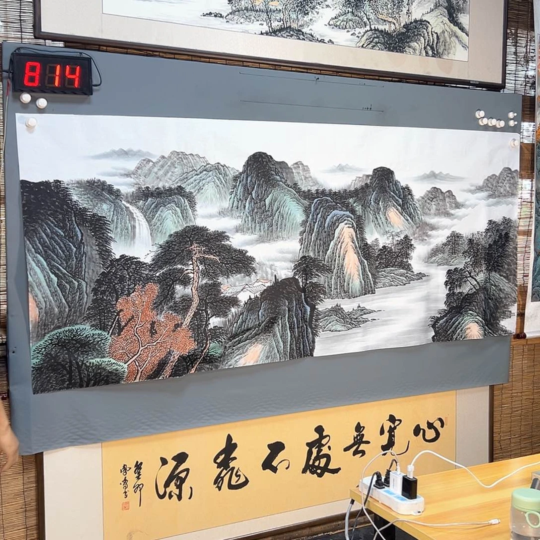 国画814 花鸟和蝴蝶的翅膀在