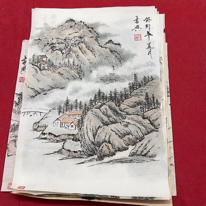 国画花鸟等图案为一体而得