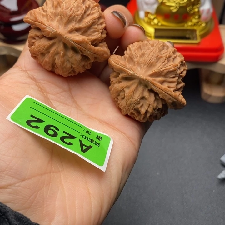 文玩核桃吊坠核桃