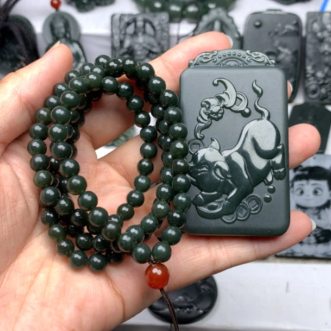 【闪购商品】和田玉未镶嵌颈饰三**头双面雕刻