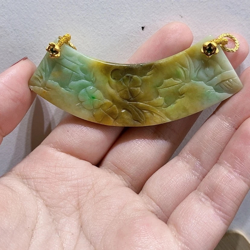 【闪购商品】翡翠未镶嵌颈饰