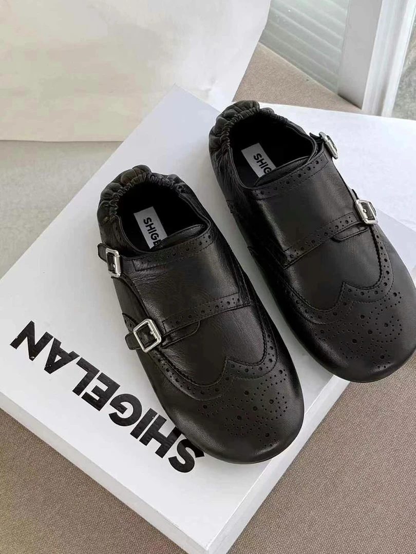 诗歌兰女鞋2025春季款欧货百搭雕花复古显瘦透气休闲鞋英伦风单鞋