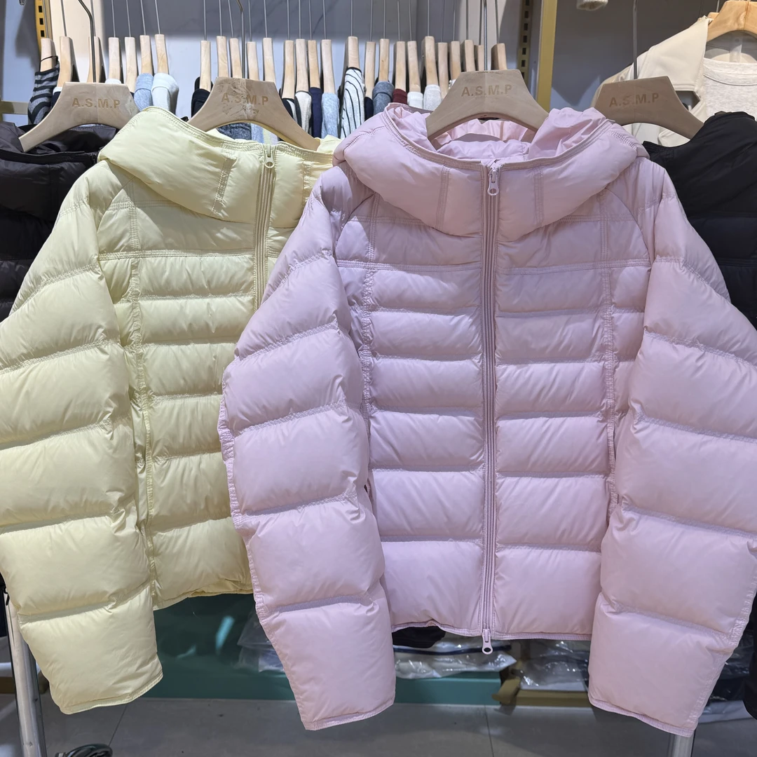 香港一诺   美人肩8711    女短款拉链连帽衣长60