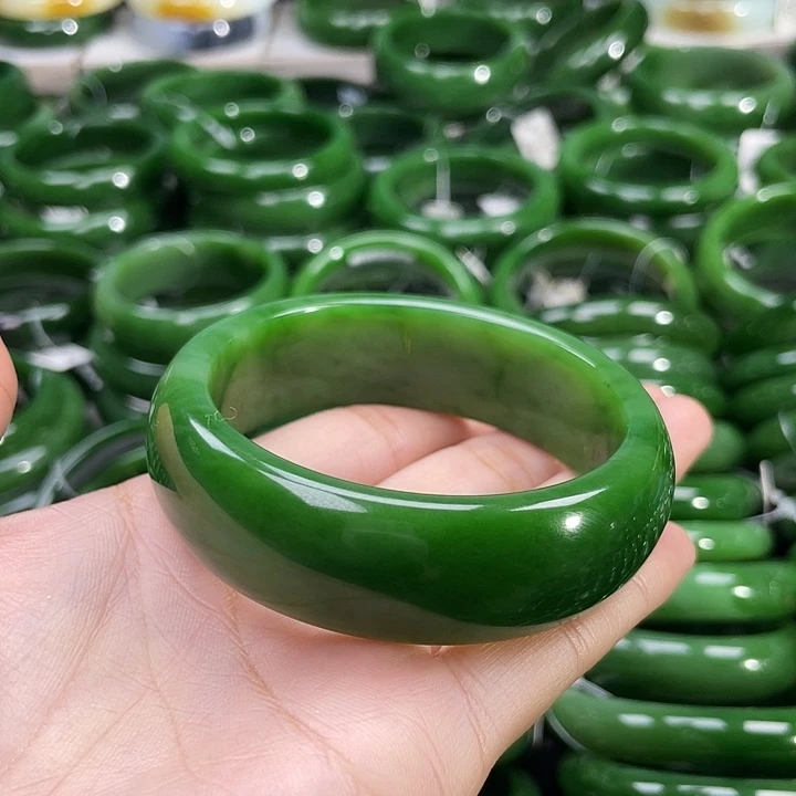 未镶嵌手镯和田玉（碧玉）