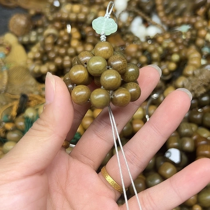 维腊木（绿檀）手串/手链