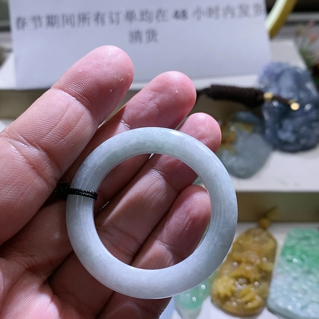 【闪购商品】翡翠颈饰未镶嵌11111111111111