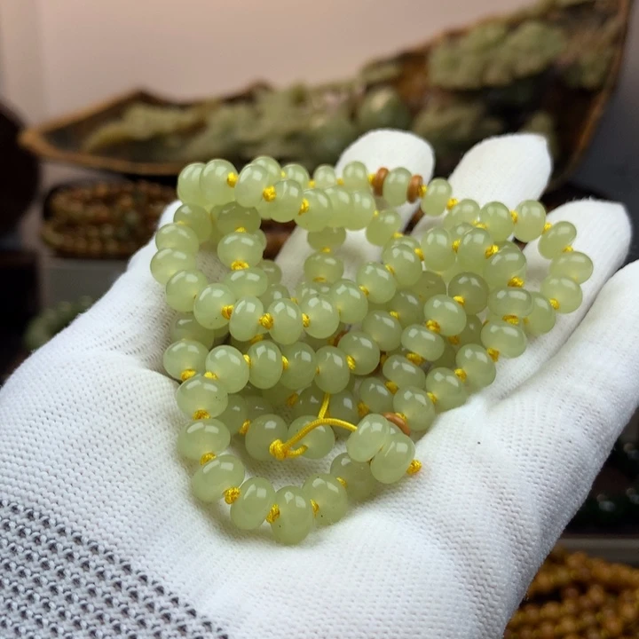 手链未镶嵌岫岩河磨玉（透闪石质玉）