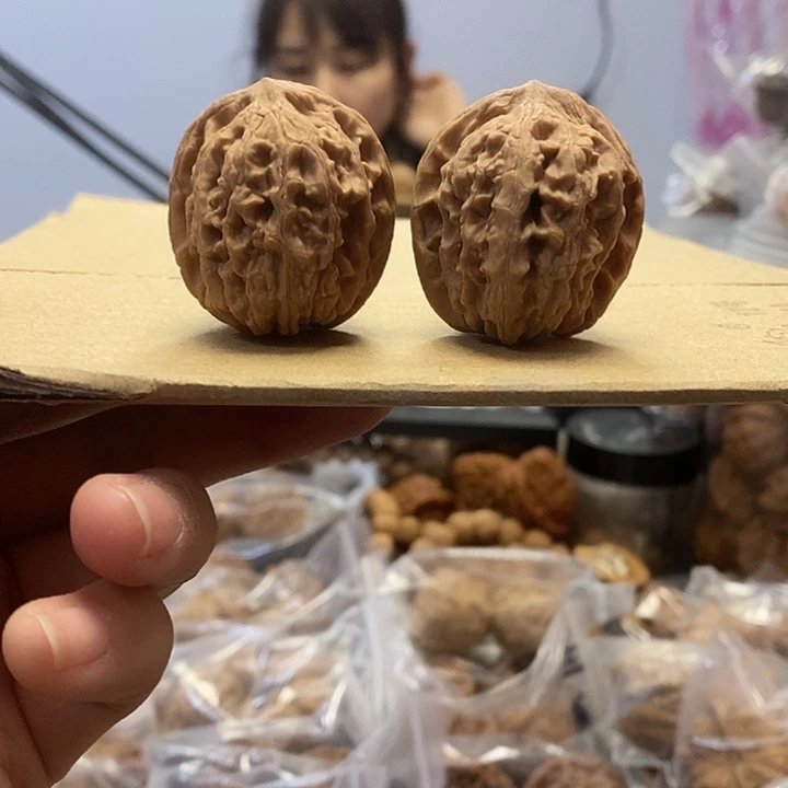 把件文玩核桃34红锦鲤