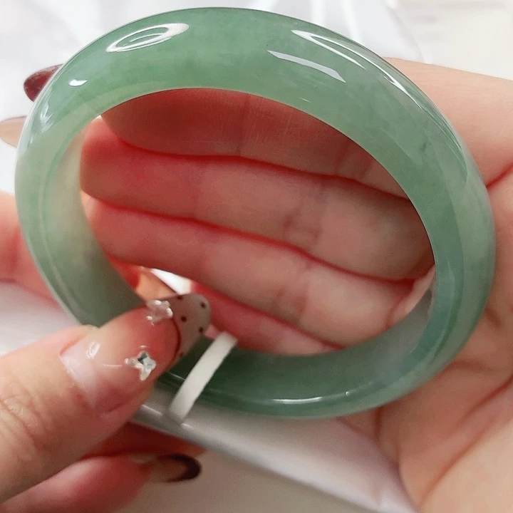 翡翠未镶嵌手镯58x481