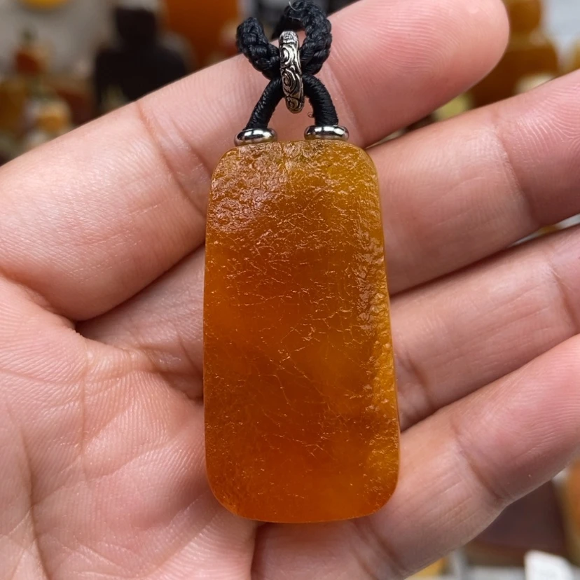 【闪购商品】琥珀颈饰未镶嵌
