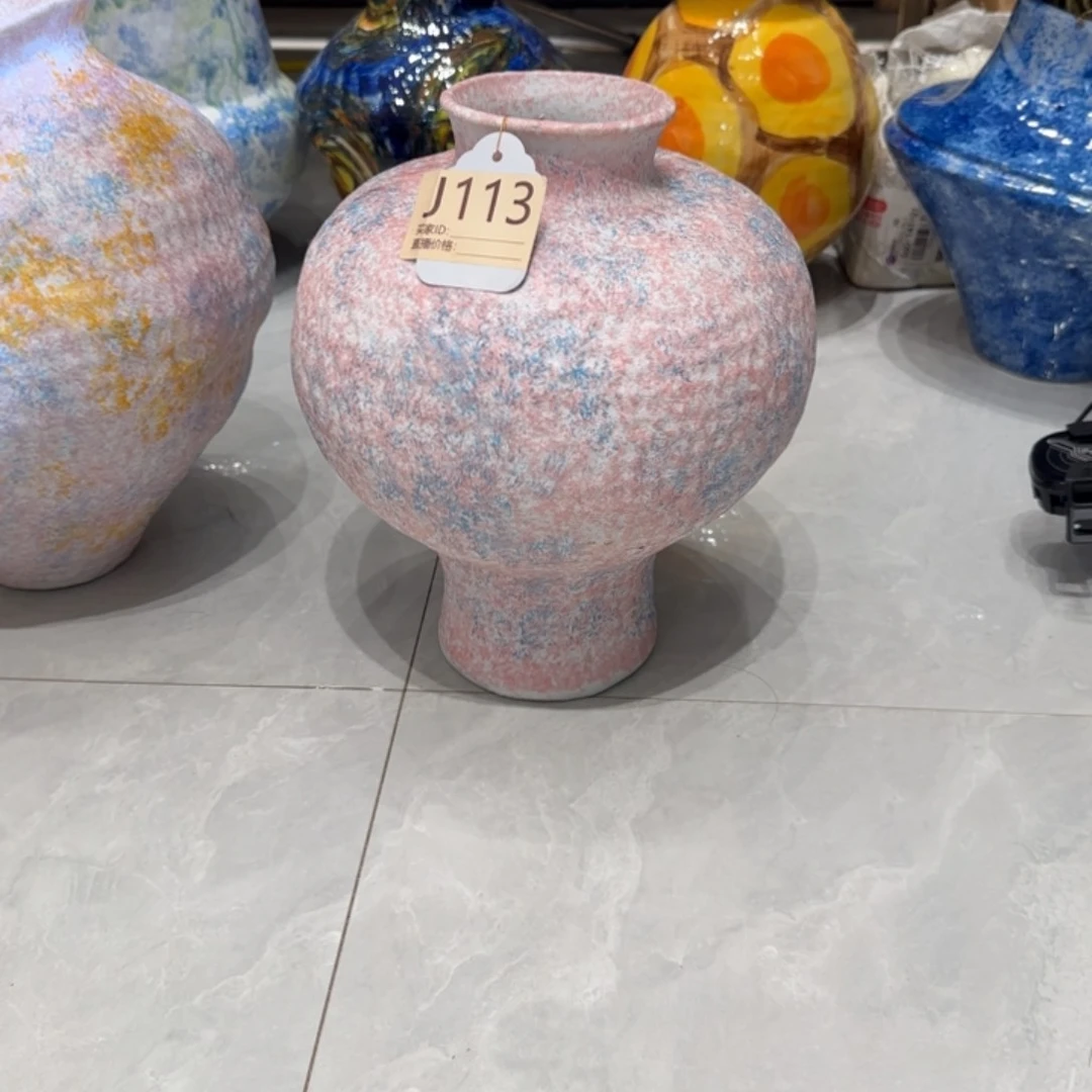 景德镇陶瓷艺术品小**儿