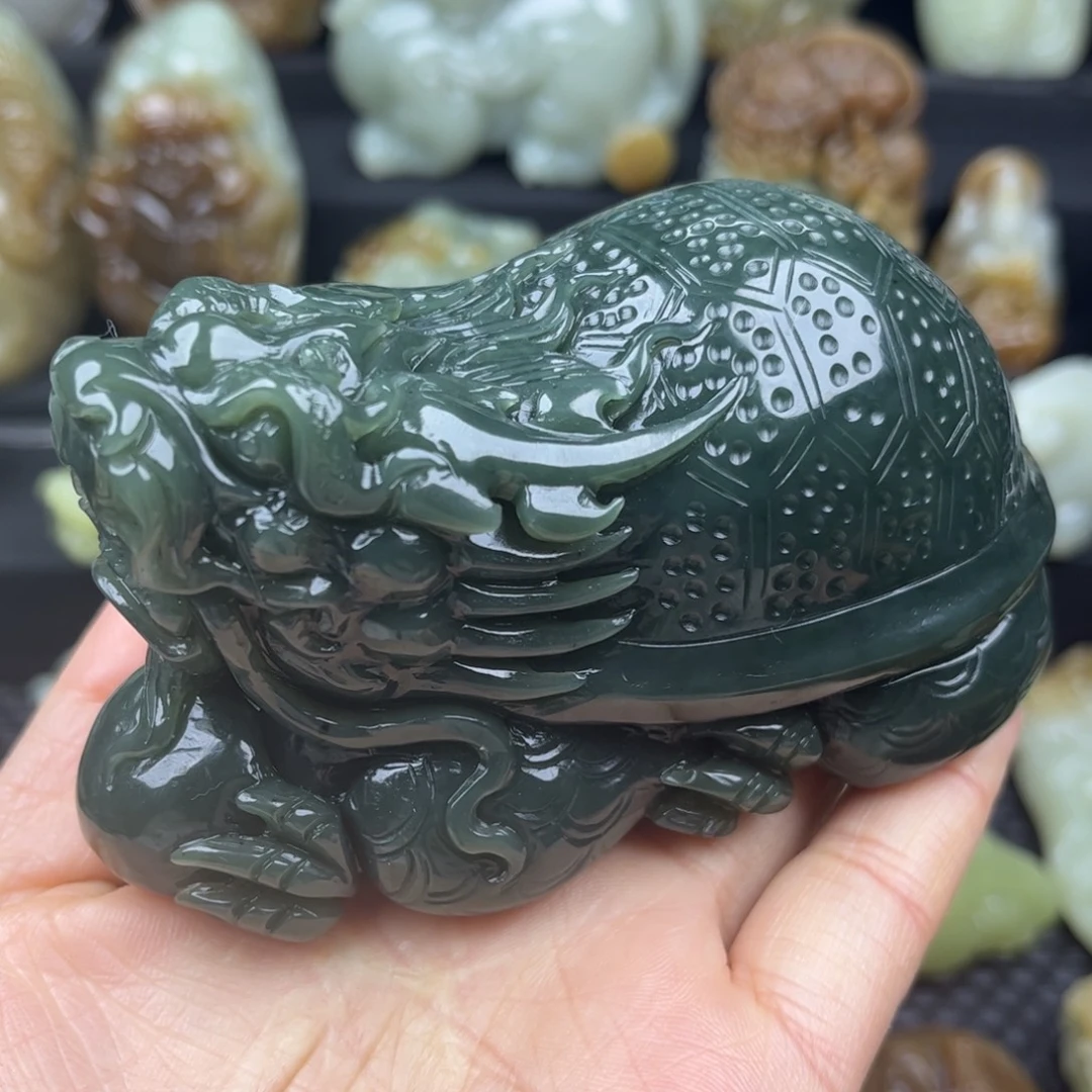 和田玉未镶嵌把件