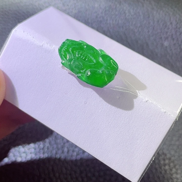 定制翡翠未镶嵌翡翠