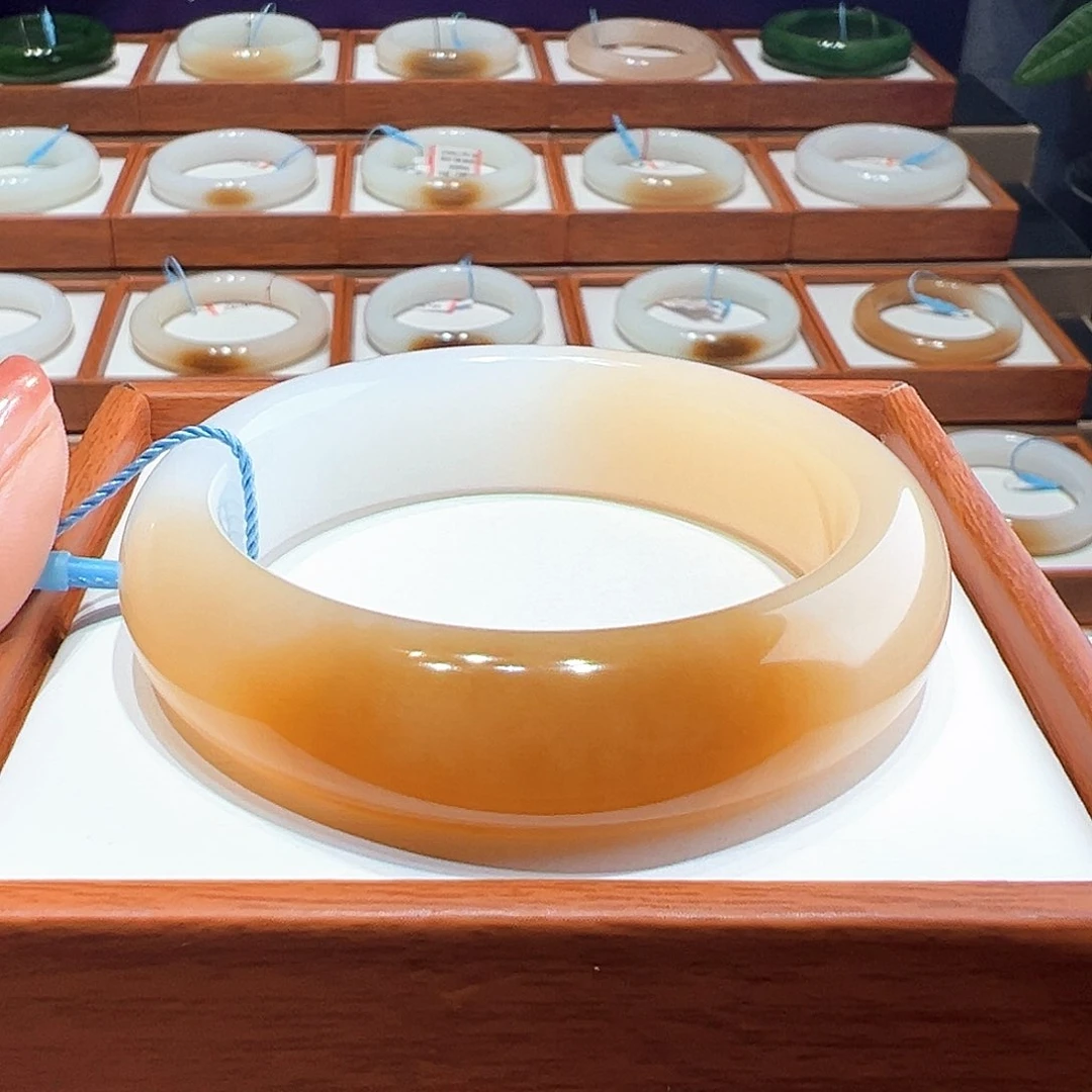 和田玉手镯55 56未镶嵌