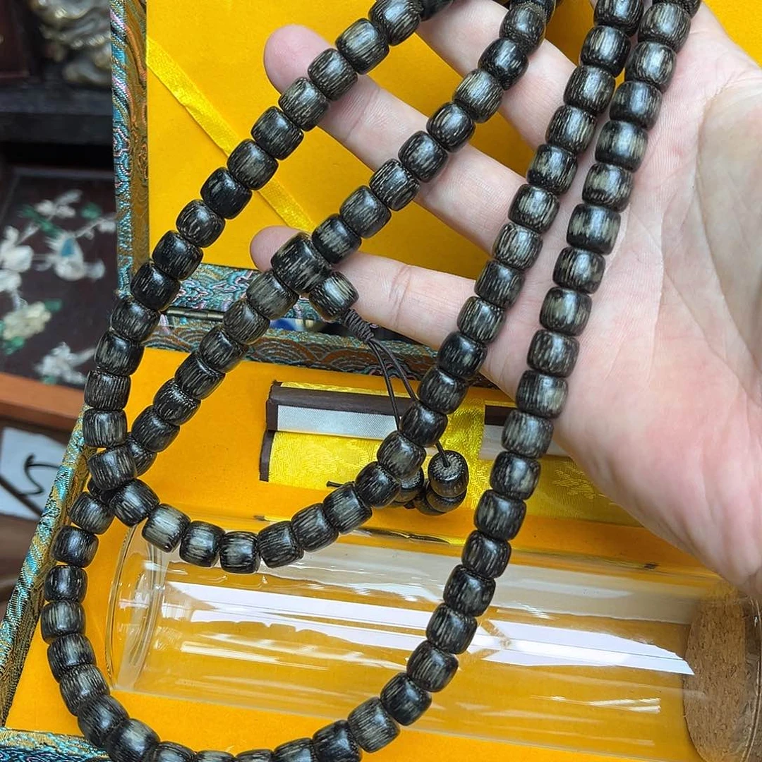 大叶紫檀（黑酸枝木类）