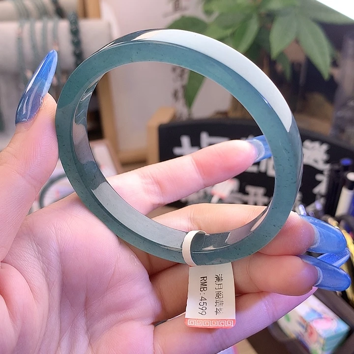 翡翠未镶嵌手镯61