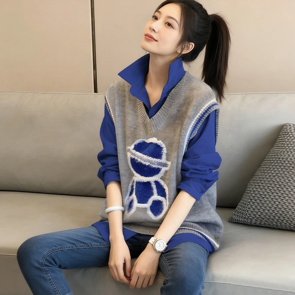 秋冬新款内搭宽松v领小熊提花针织马甲+蓝色polo领长袖衬衫两件套