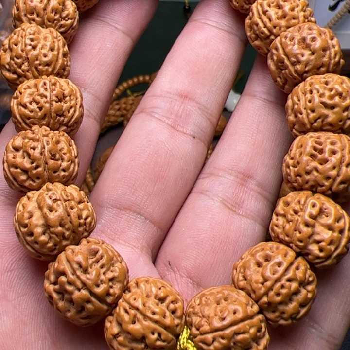 猴头核桃吊坠图看看咯