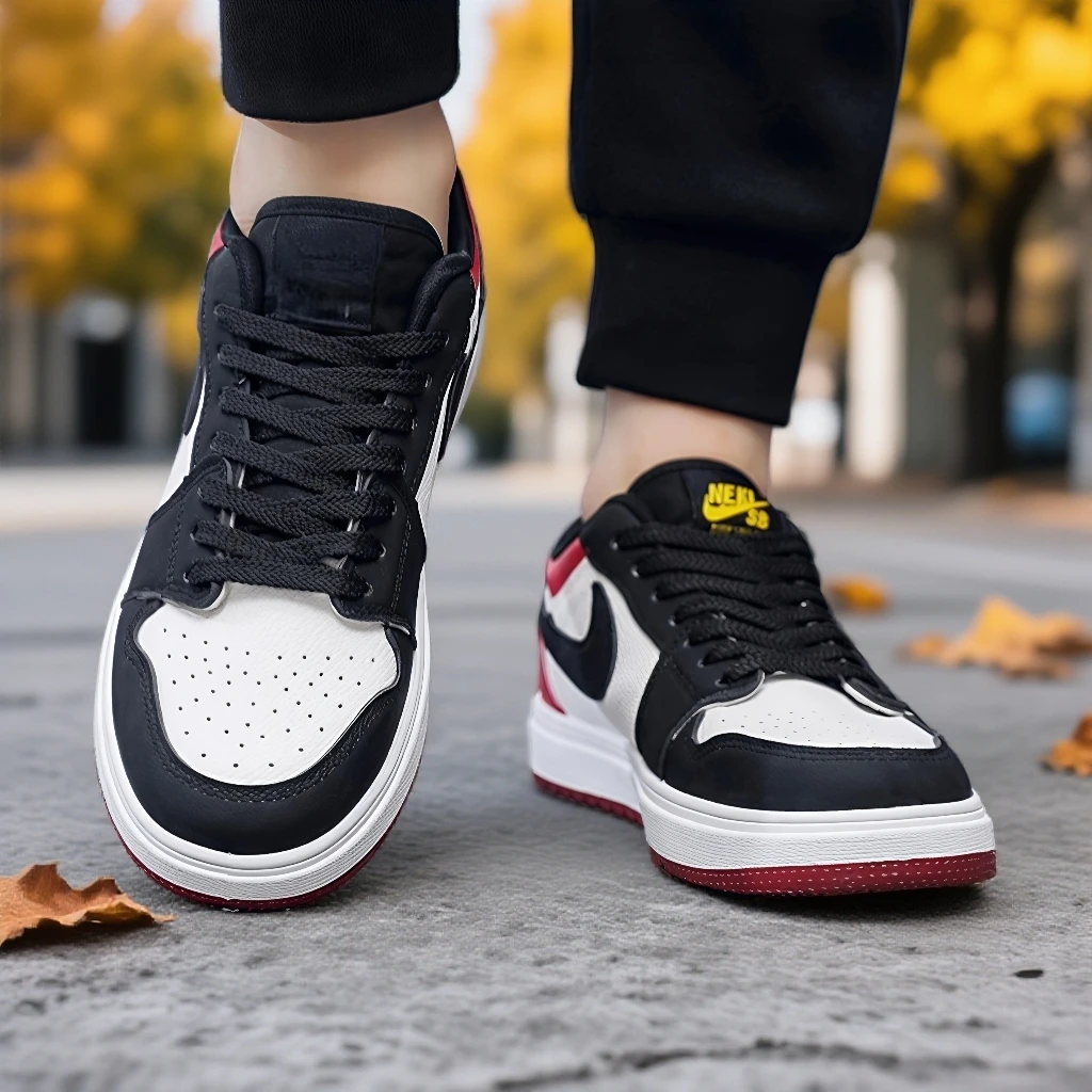 《拍大一码》高品质时尚休闲男士板鞋皮面软底四季百搭（38码拍39）