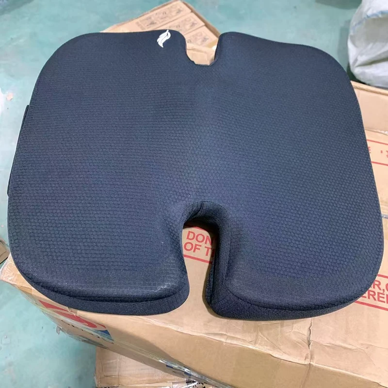 坐垫黑色加厚椅垫