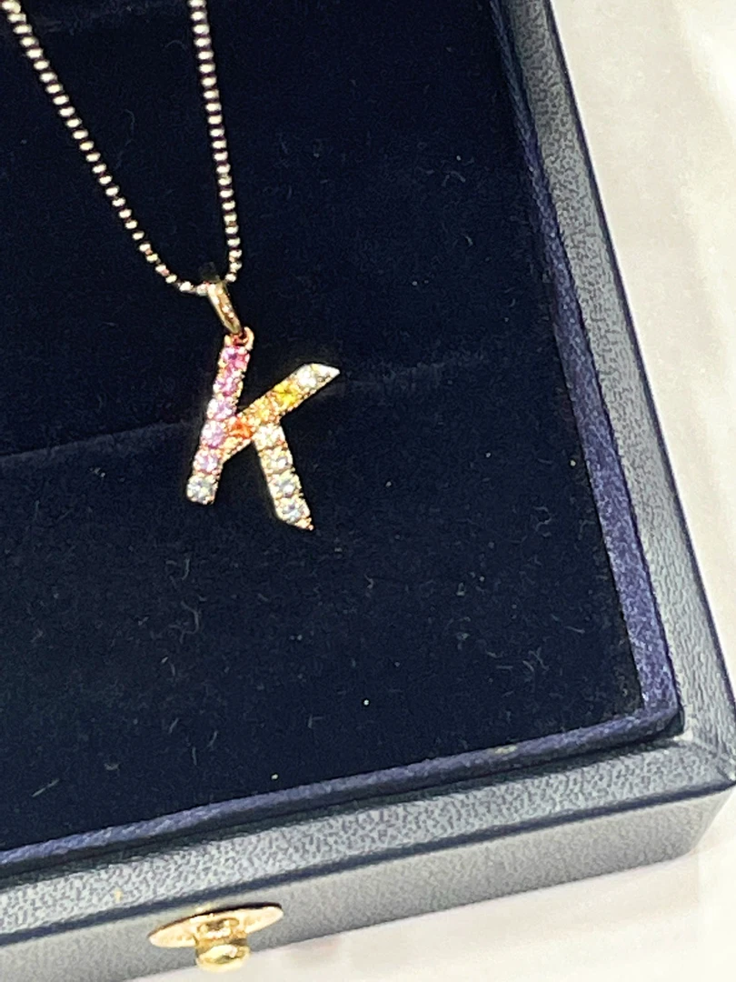 18K金镶嵌彩色蓝宝石吊坠K