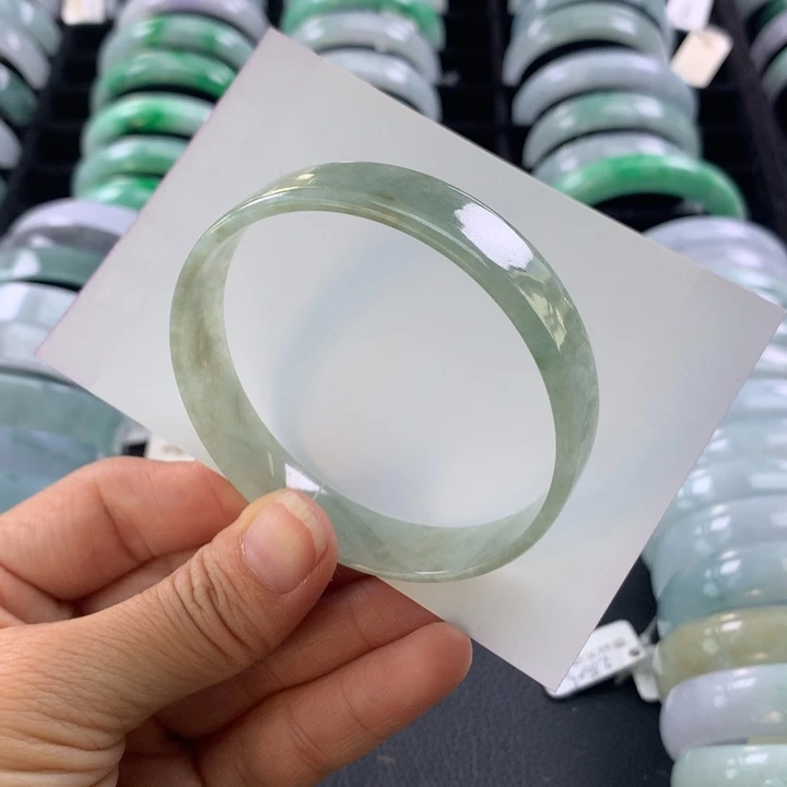 翡翠未镶嵌手镯方镯56+