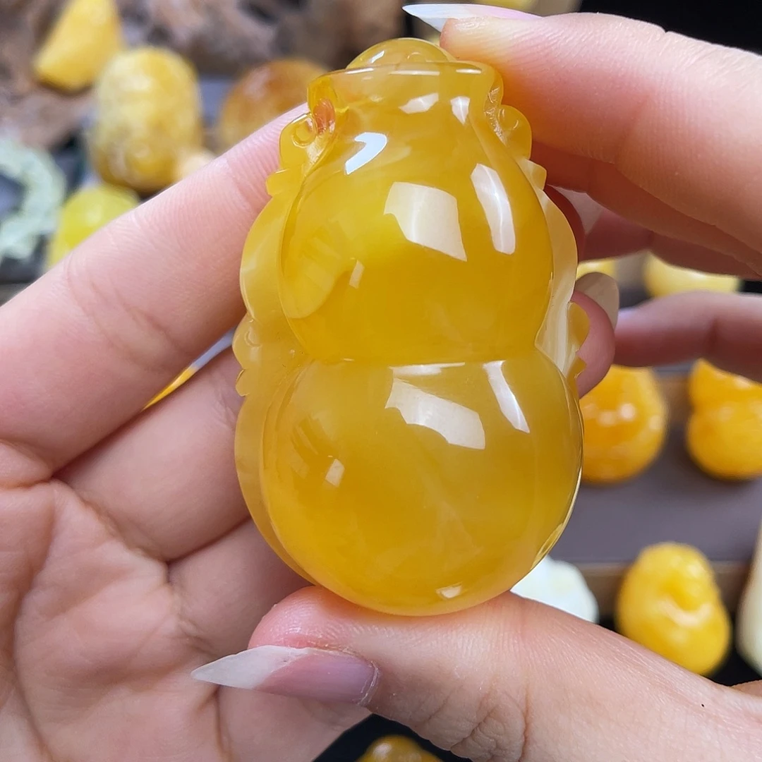 琥珀未镶嵌珠宝奇石