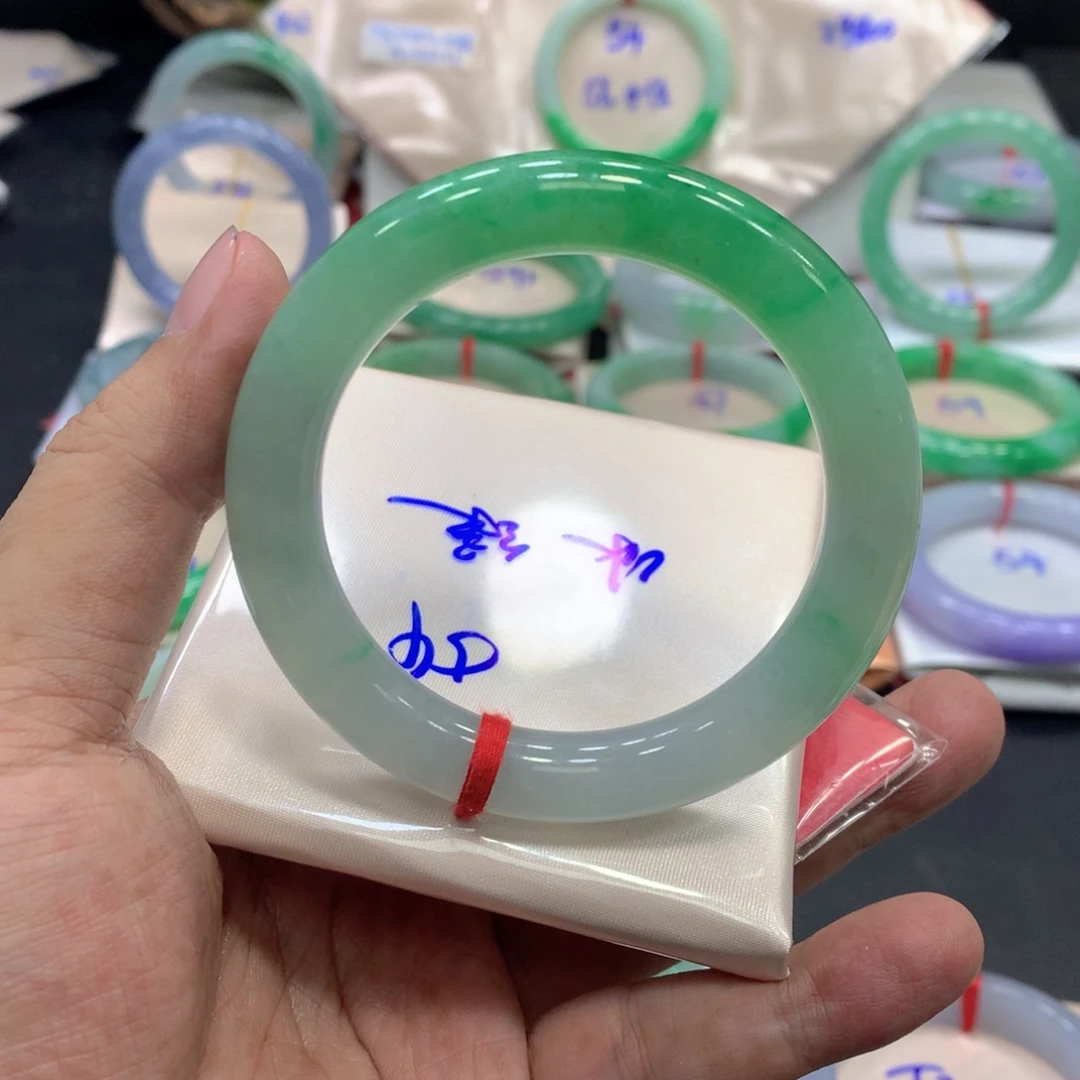 未镶嵌手镯翡翠翡翠