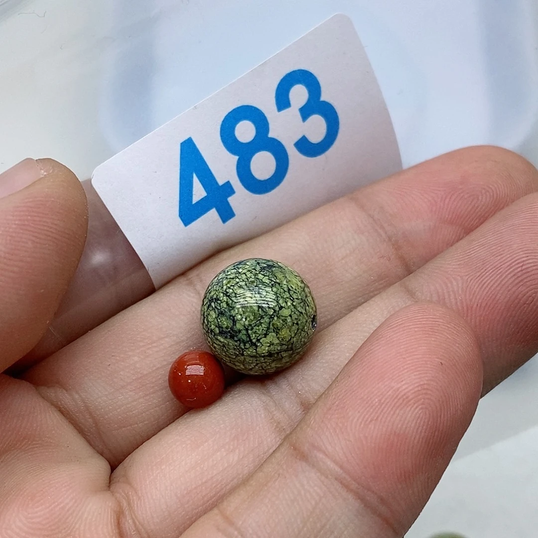 洞***洞南红玛瑙未镶嵌珠宝奇石
