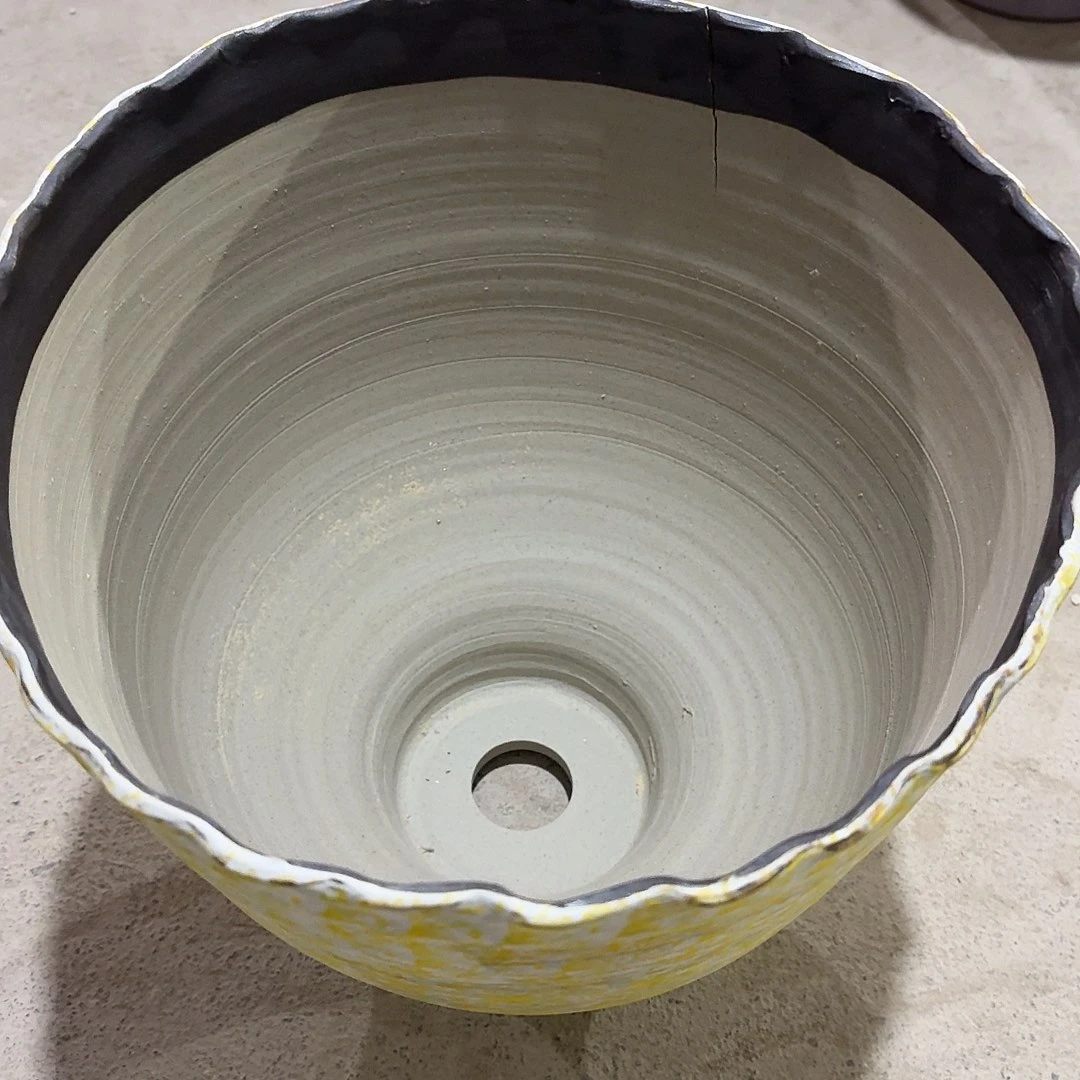 微瑕高24.5口26陶瓷花盆不退不换