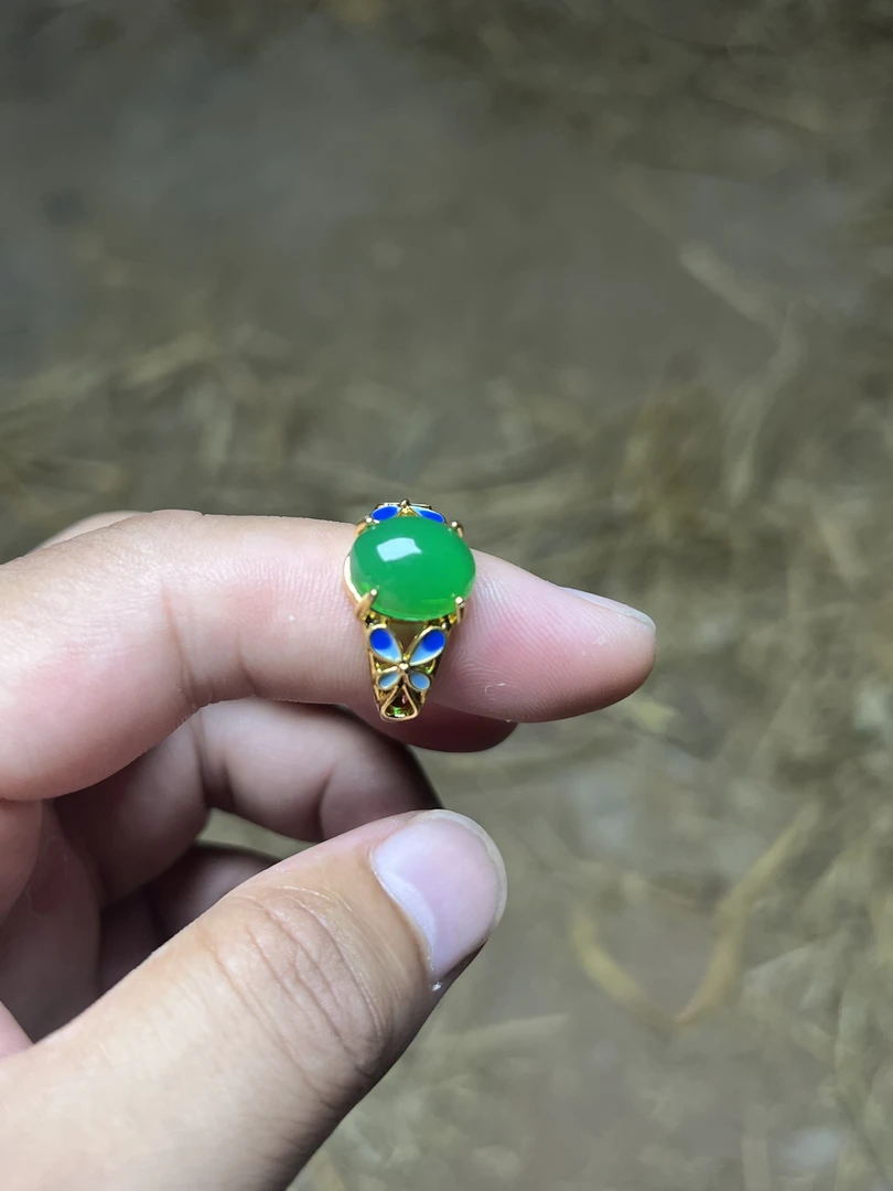 精选精品四叶草戒指