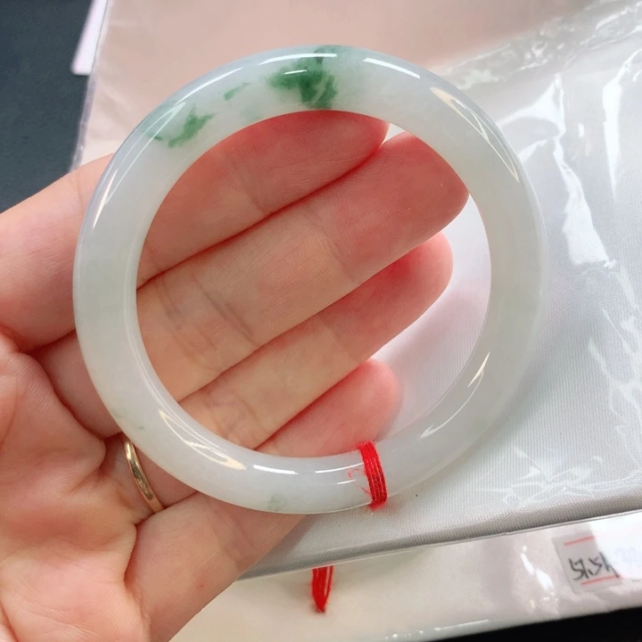 翡翠手镯未镶嵌52圆